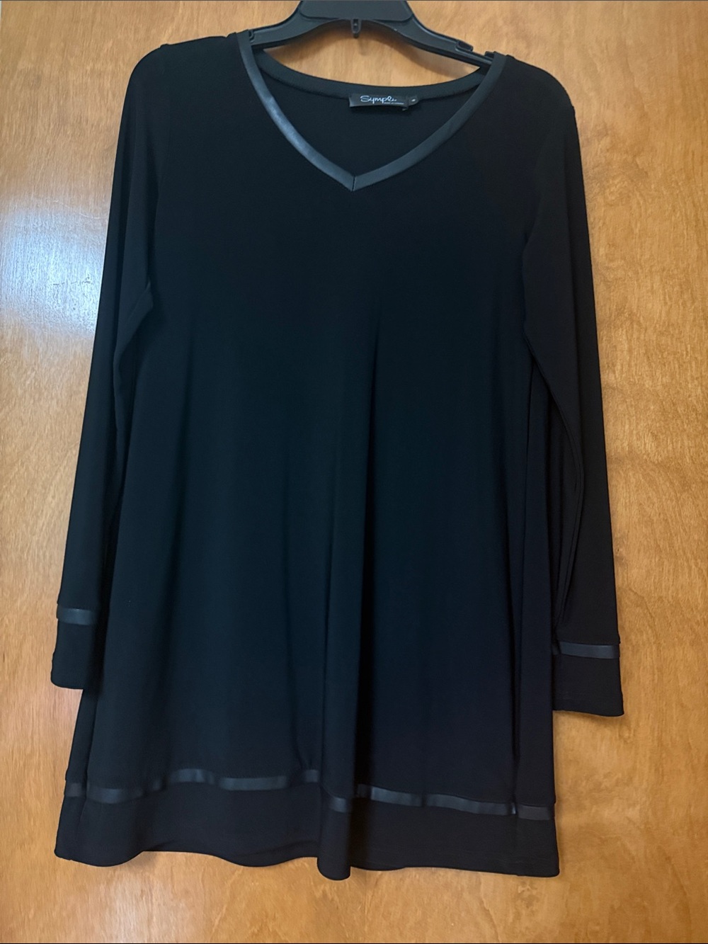 Sympli Black V-Neck Long-Sleeve Tunic with Trim